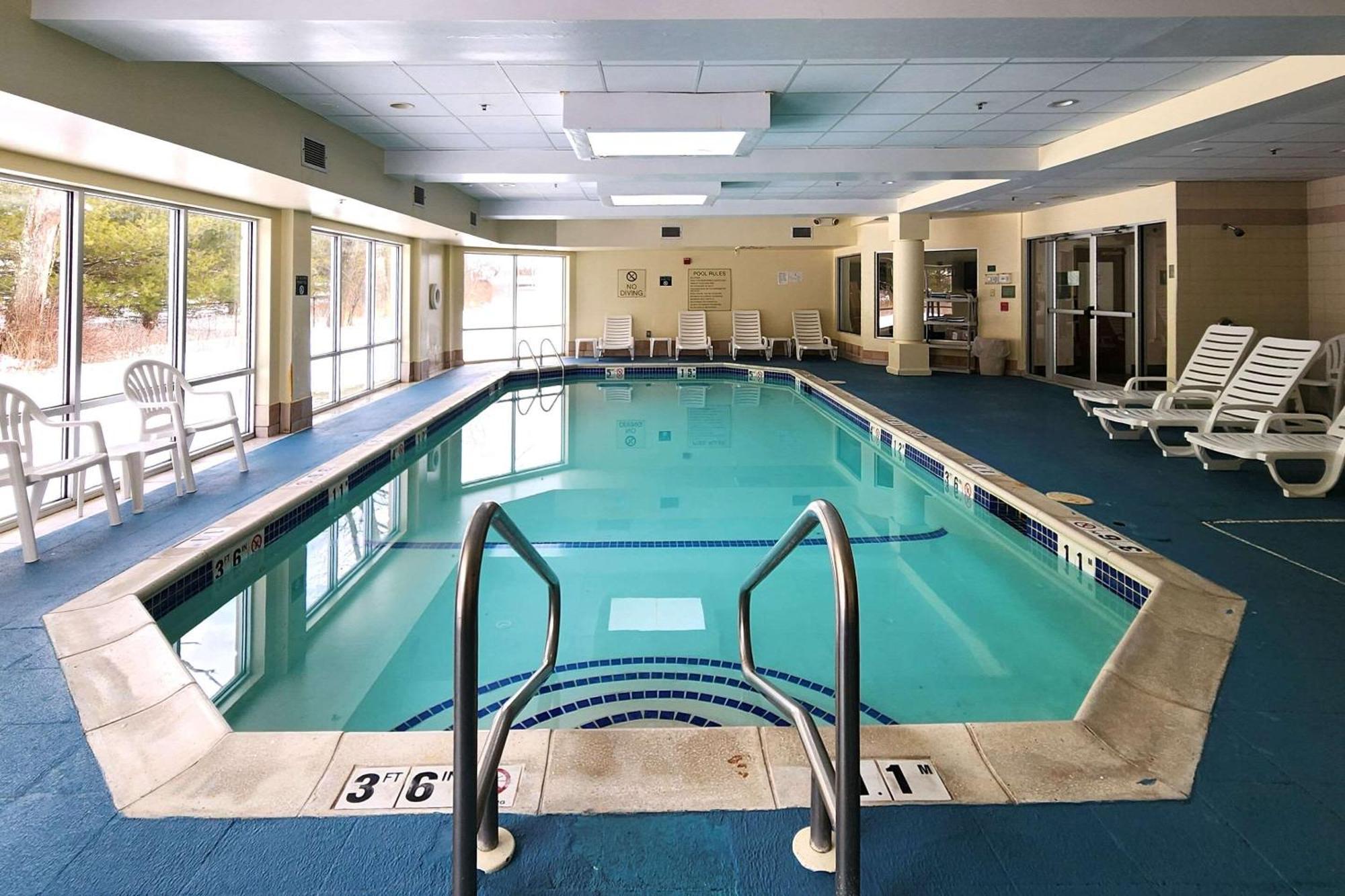Comfort Inn & Suites Mount Pocono Kültér fotó