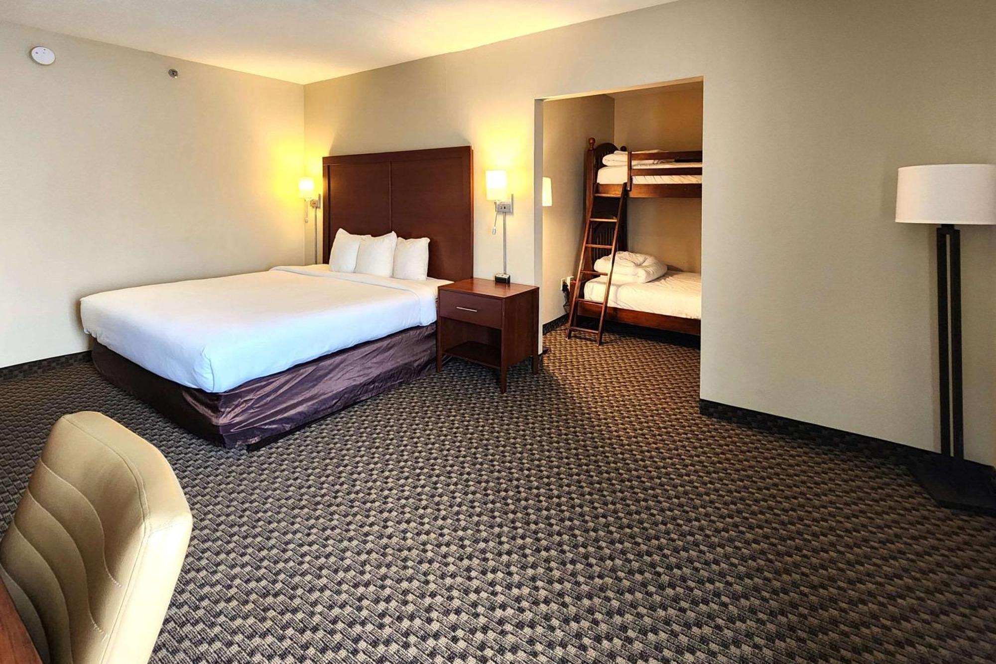 Comfort Inn & Suites Mount Pocono Kültér fotó